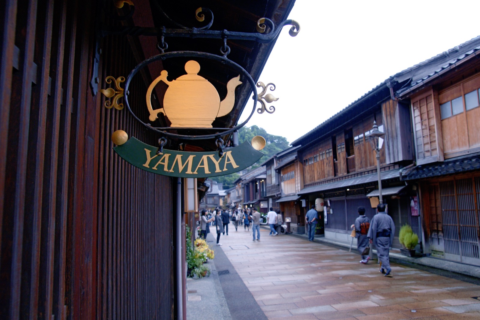 ひがし茶屋街 — 国の重要伝統的建造物群保存地区